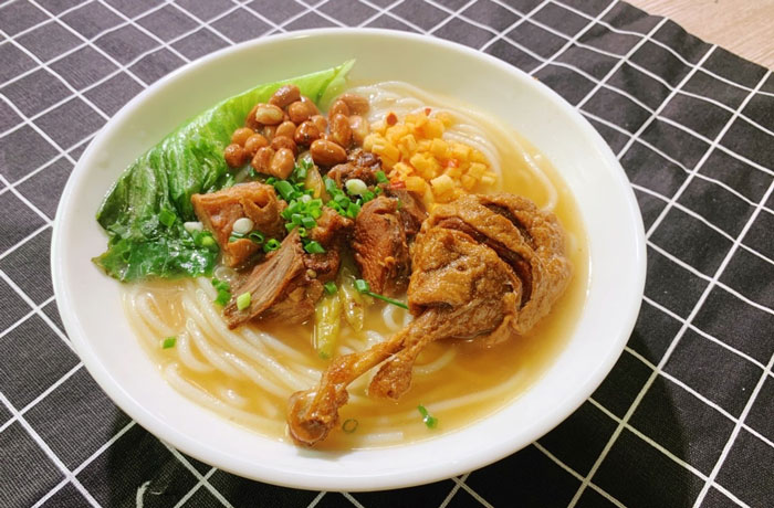 浩口原种场鸭肉粉培训